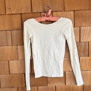 Slim Scoop Neck Long Sleeve Top - Cream